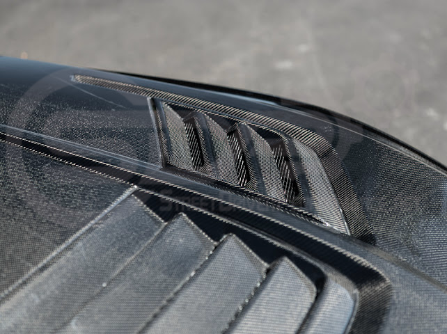 2024-UP FORD MUSTANG | SUPER SNAKE STYLE FRONT VENTED HOOD